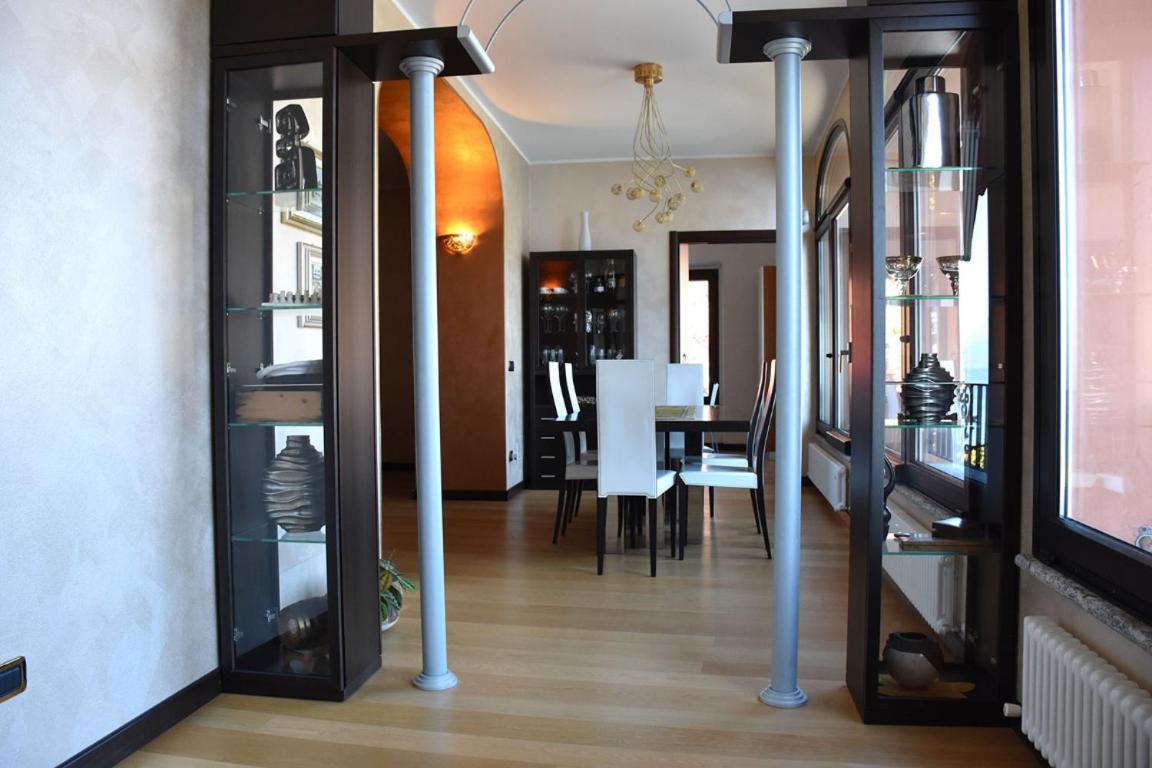 Bellagio Lakeside Apartment ภายนอก รูปภาพ